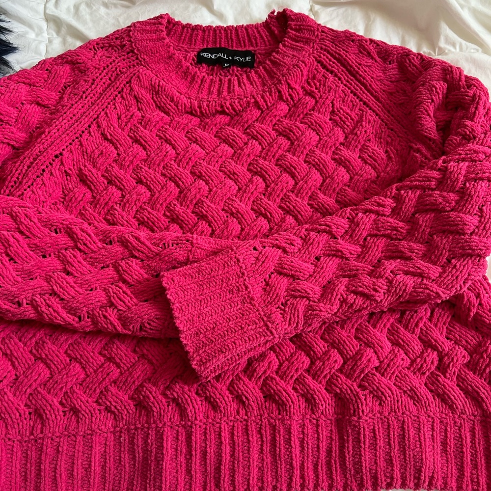 Kendall + Kylie Hot Pink Chunky Knit Cropped Sweater Size Medium